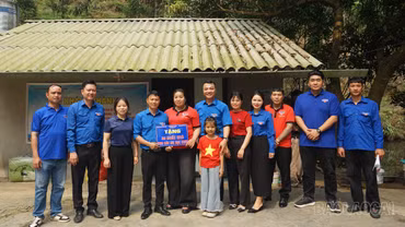 Chi đoàn Báo và Phát thanh - Truyền hình Lào Cai tổ chức nhiều hoạt động ý nghĩa trong Tháng Thanh niên