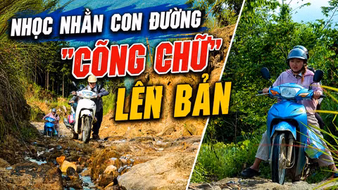 Nhọc nhằn con đường "cõng chữ" lên bản