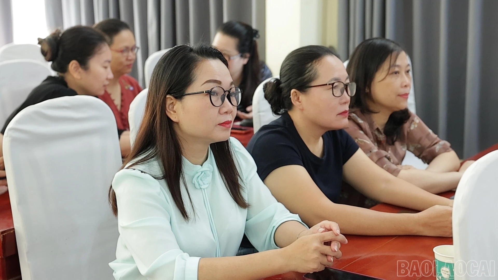 baolaocai-br_6r3a647100-01-14-34still003.jpg