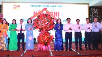 Thành phố Lào Cai và huyện Mường Khương đánh giá kết quả năm học 2024 - 2025