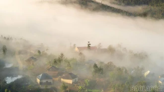 Ngỡ ngàng trước vẻ đẹp tựa cổ tích của Y Tý trong mùa mây