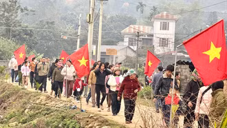 Linh thiêng Lễ hội Xuống đồng Hợp Thành