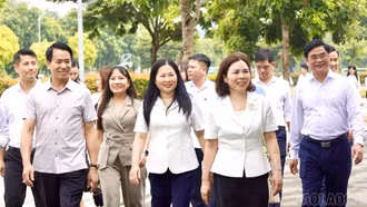 Phó Chủ tịch UBND tỉnh Vũ Thị Hiền Hạnh khảo sát một số trường học tại phường Lào Cai, Cam Đường