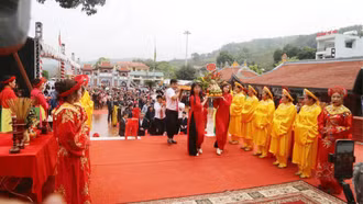 Tưng bừng khai hội đền Mẫu Trịnh Tường năm 2025