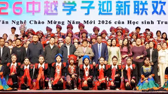 Giao lưu, hợp tác giữa Trường THPT Chuyên Lào Cai (Việt Nam) và Trường THPT Quốc môn Hà Khẩu (Trung Quốc)