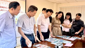 Chấm chung khảo xét chọn các tác phẩm trao Giải báo chí Lào Cai lần thứ 16