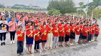 Gần 240.000 học sinh Lào Cai bước vào nghỉ hè từ sau ngày 31/5