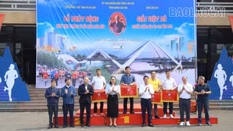 Mường Khương xuất sắc giành giải Nhất toàn đoàn Giải Việt dã truyền thống Báo Lào Cai năm 2025