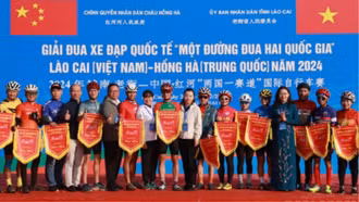 Khai mạc Giải đua xe đạp quốc tế “Một đường đua - hai quốc gia” năm 2024