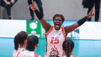 Thắng Xi măng Long Sơn Thanh Hóa, đội Hóa chất Đức Giang Lào Cai tiến thẳng vào chung kết 