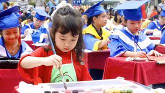 Rộn ràng khai bút đầu xuân Lễ hội Đền Thượng