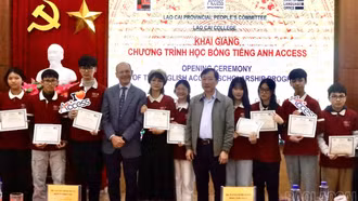 Khai giảng Chương trình học bổng tiếng Anh Access tại tỉnh Lào Cai