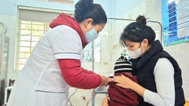 Duy trì tiêm chủng mở rộng an toàn cho trẻ