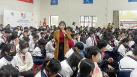 Tăng cường củng cố, kiện toàn tổ chức bộ máy, cán bộ làm công tác dân số các cấp