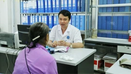 Cảnh báo suy tuyến thượng thận do lạm dụng thuốc