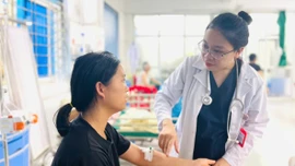 Cấp cứu thành công bệnh nhân sốc phản vệ độ 3 do bị ong bắp cày đốt