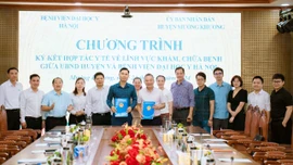 UBND huyện Mường Khương ký kết hợp tác y tế với Bệnh viện Đại học Y Hà Nội