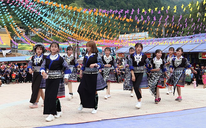 Mù Cang Chải sẵn sàng cho “Mùa nước đổ” ảnh 1