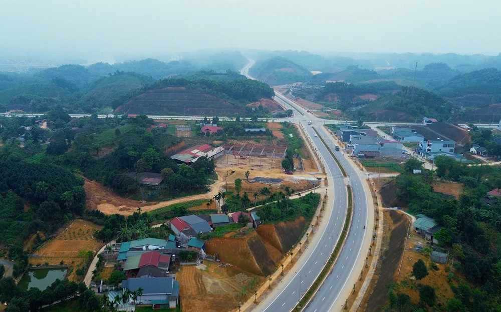 Đòn bẩy chiến lược, mở đường cho Yên Bái cất cánh ảnh 1