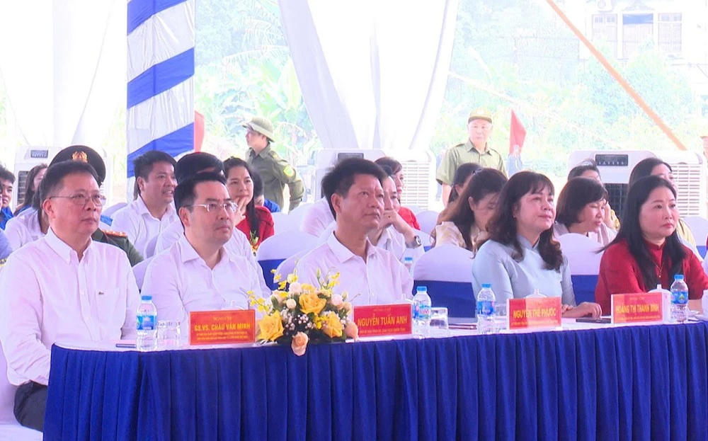 Inauguration of the Road Connecting National Routes 37, 32C to Noi Bai â€“ Lao Cai Expressway: Expanding Urban Development Space ảnh 4