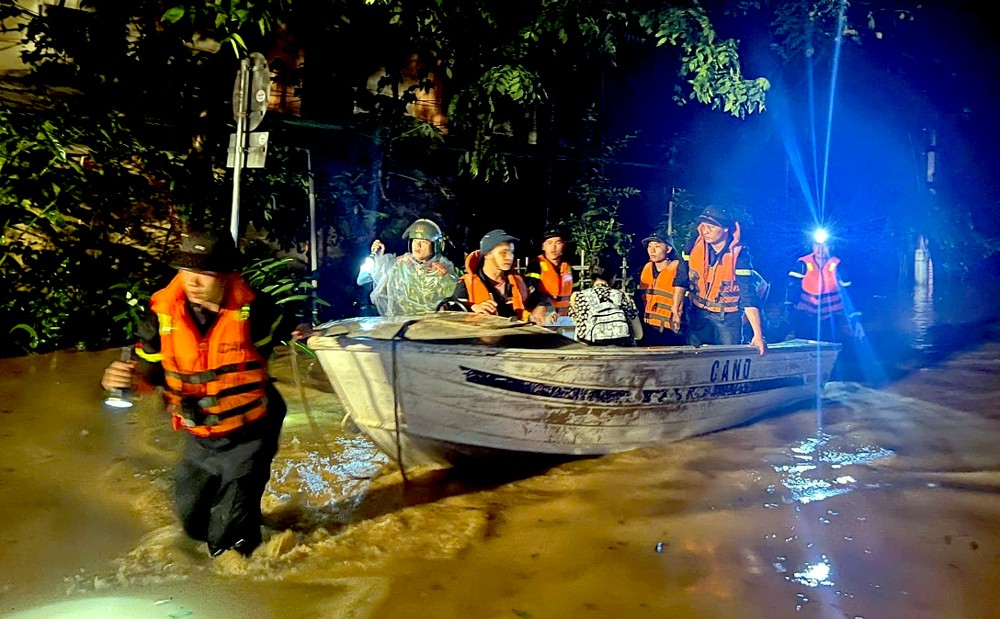 Bản hùng ca "Vì An ninh Tổ quốc và bình yên cuộc sống" ảnh 1 Bản hùng ca "Vì An ninh Tổ quốc và bình yên cuộc sống" ảnh 1