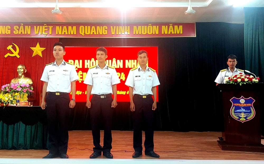 Tàu 377 được chọn đại hội Hội đồng Quân nhân làm trước trong Lữ đoàn 167 ảnh 1 Tàu 377 được chọn đại hội Hội đồng Quân nhân làm trước trong Lữ đoàn 167 ảnh 1