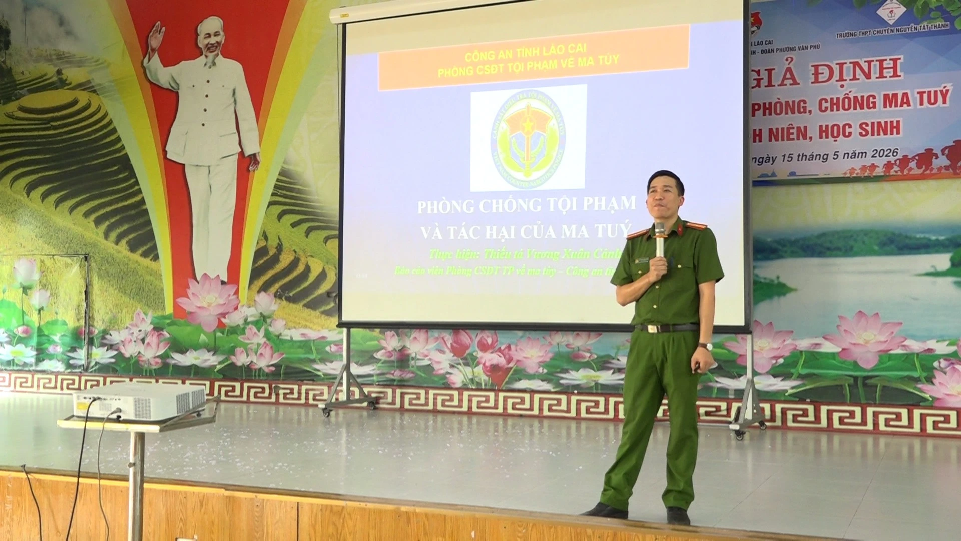 phien-toa-gia-dinh00-03-52-13still009.jpg
