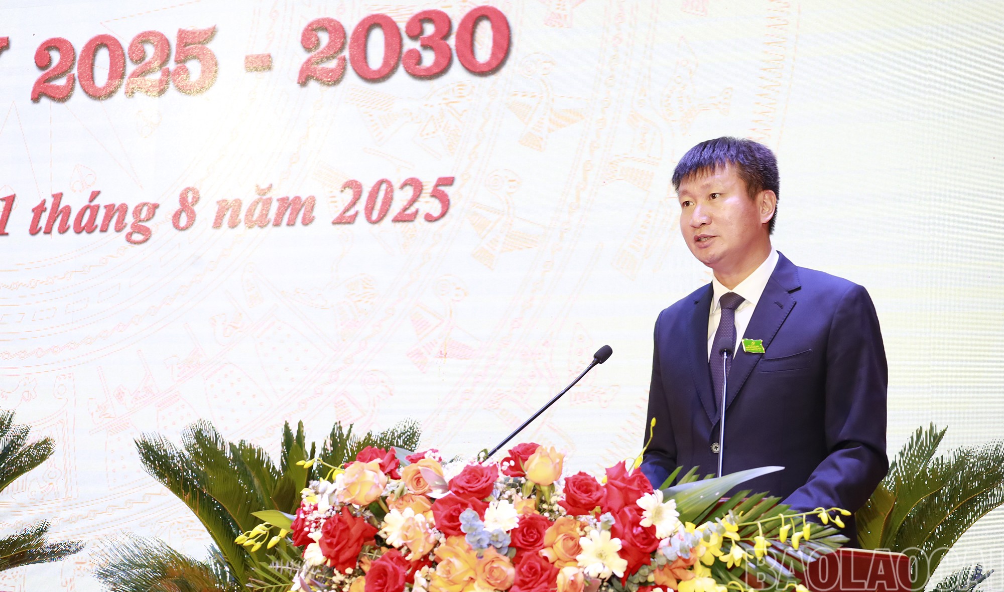 Đồng chí Trần Huy Tuấn - Phó Bí thư Tỉnh ủy, Chủ tịch UBND tỉnh phát biểu chỉ đạo Đại hội. mg-2546.png