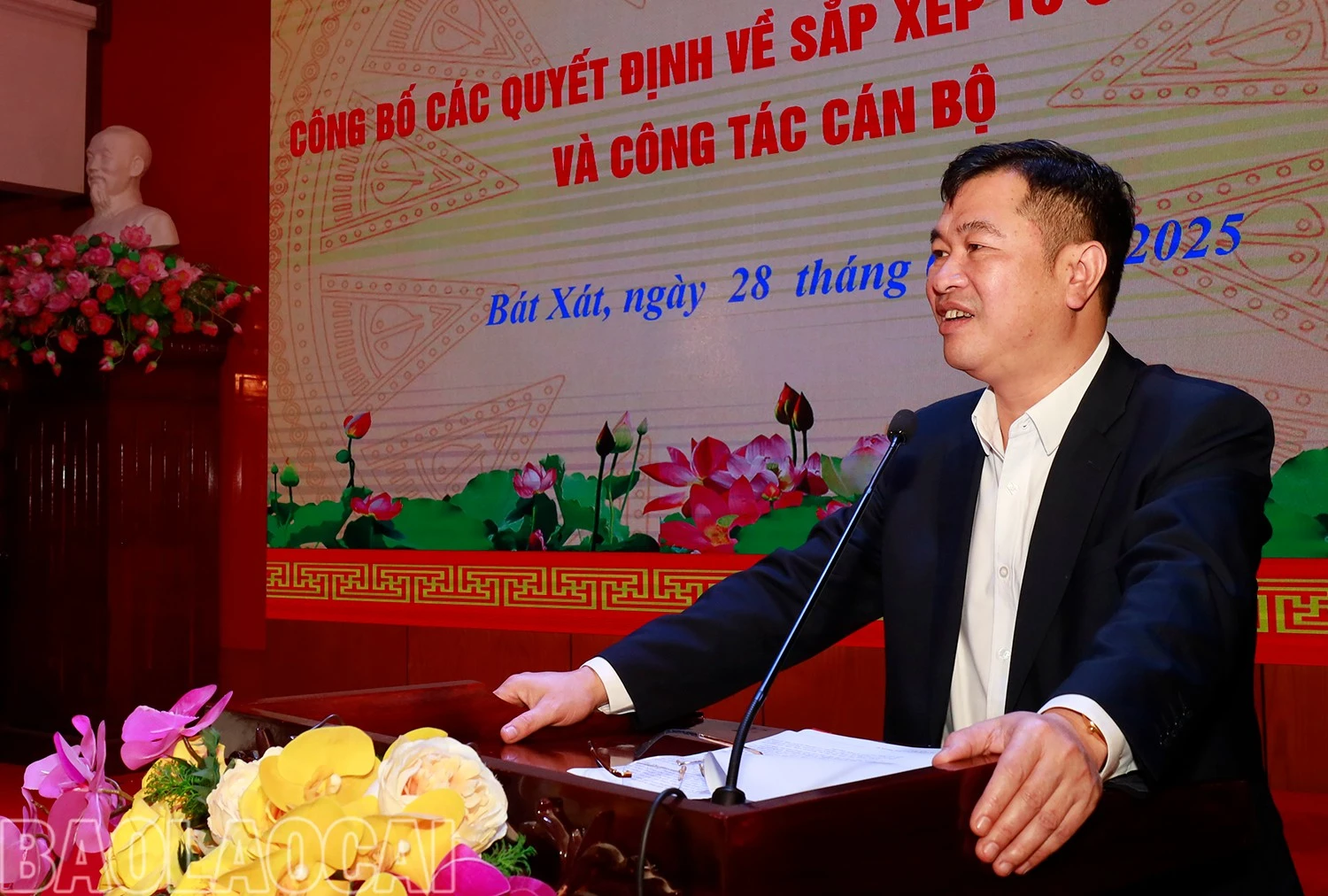 Bí thư Huyện ủy Bát Xát - Nguyễn Trung Triều phát biểu tại hội nghị.