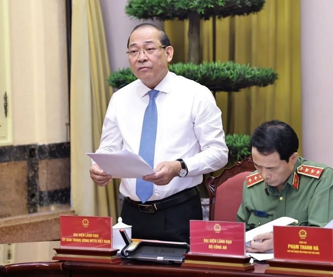 Phó Chủ tịch Ủy ban Trung ương Mặt trận Tổ quốc Việt Nam Hoàng Công Thủy phát biểu