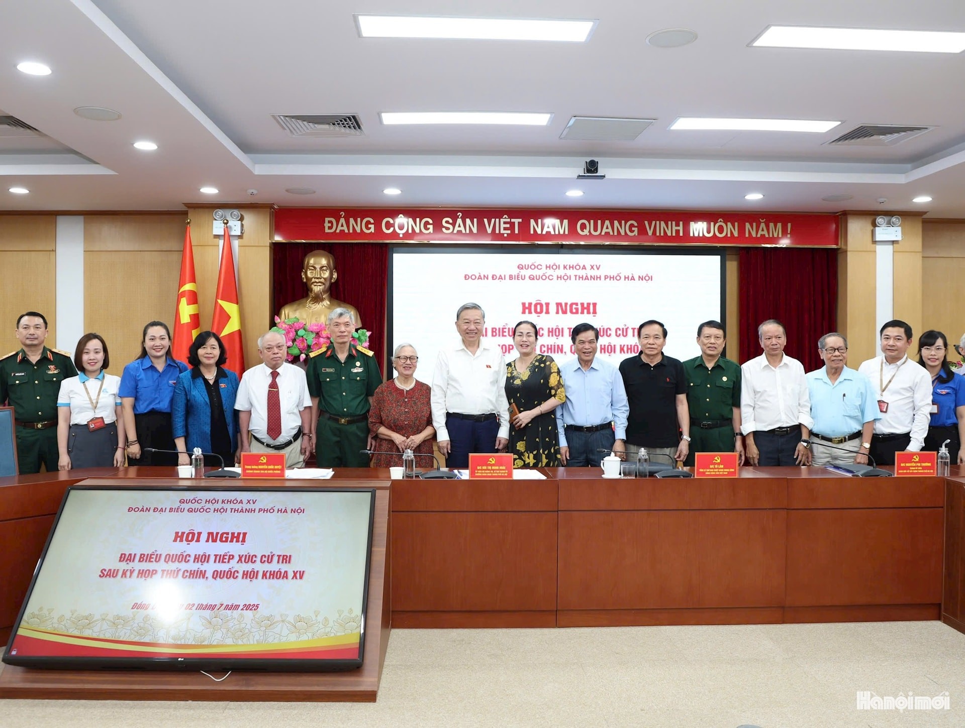 Tổng Bí thư Tô Lâm, các đại biểu Quốc hội với cử tri Hà Nội Tổng Bí thư Tô Lâm, các đại biểu Quốc hội với cử tri Hà Nội