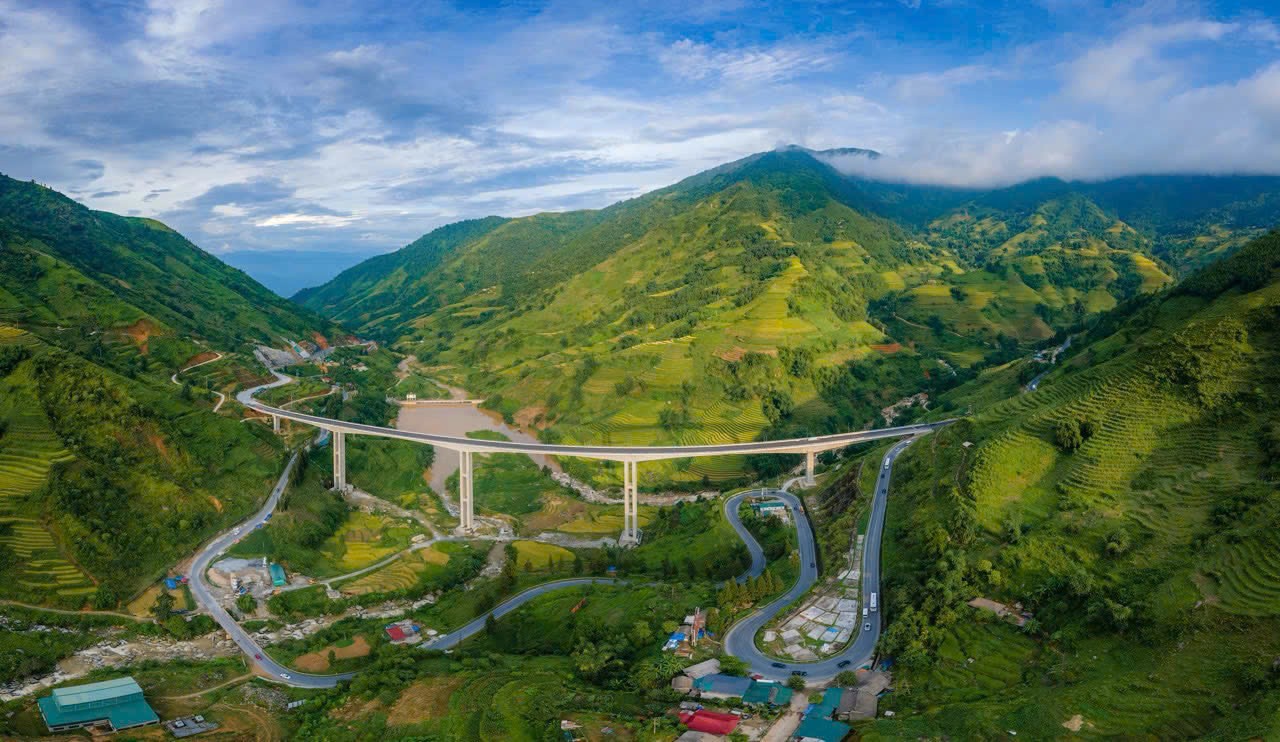 Cầu Móng Sến, xã Tả Phìn. (Ảnh: Ngọc Bằng). z7175874880380-761fab8487d0f4c7a3f48e6353874e55.jpg