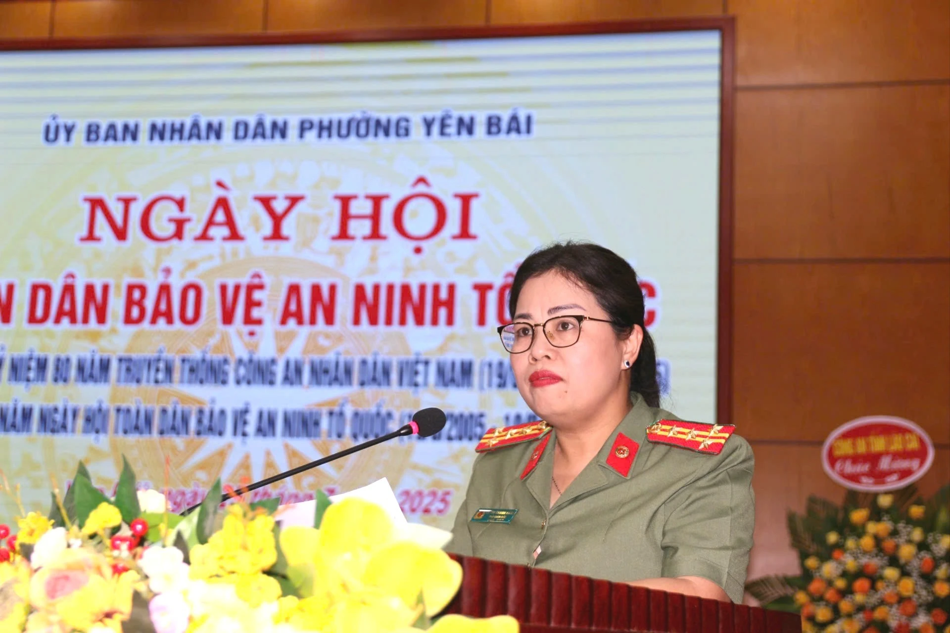 Đại tá Lê Thị Thanh Hằng phát biểu chỉ đạo tại ngày hội.