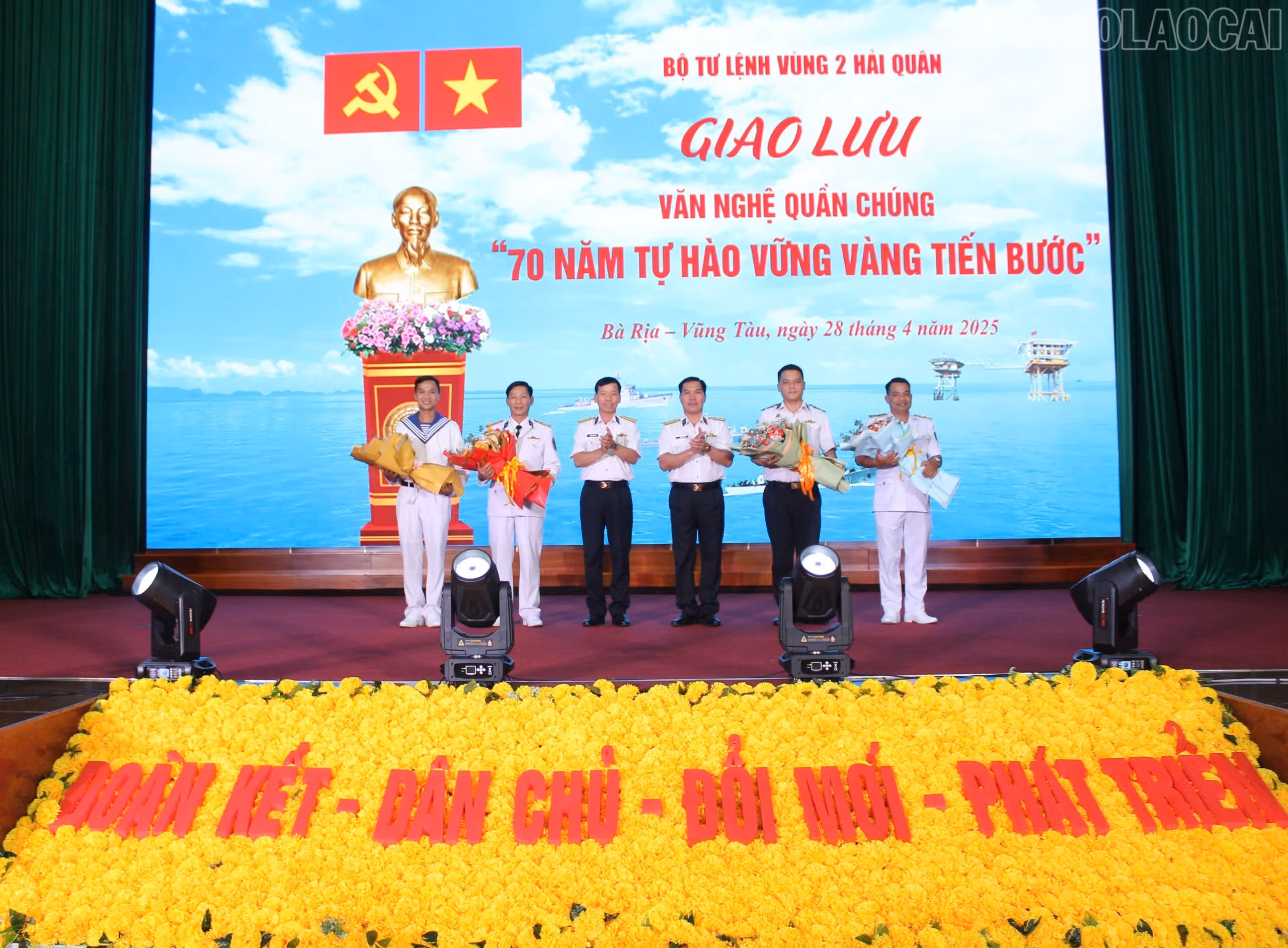 baolaocai-tr_van-nghe.jpg