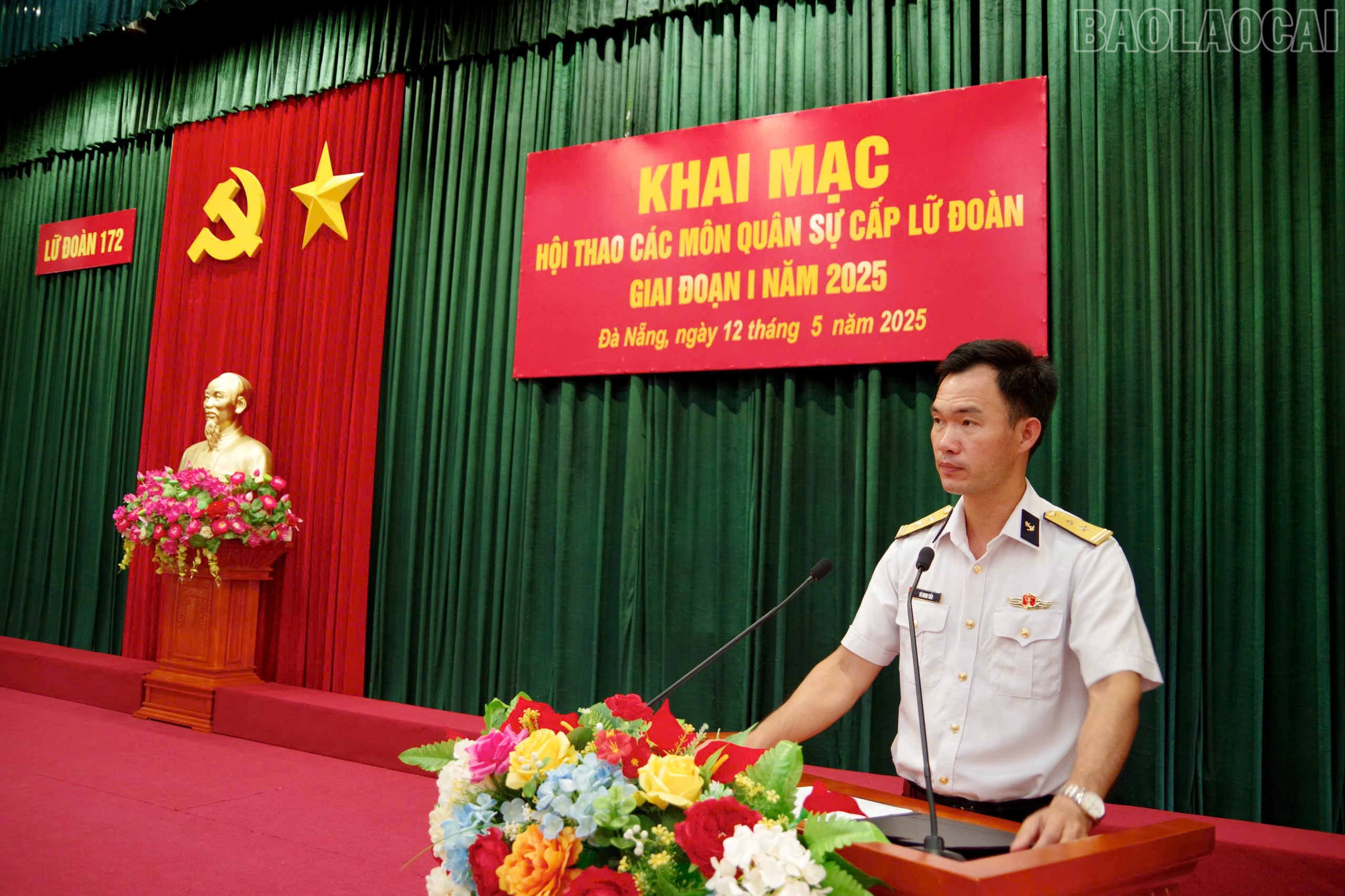 Trung tá Vũ Minh Tiến, Phó Lữ đoàn trưởng, Tham mưu trưởng Lữ đoàn 172, Phó Trưởng ban Tổ chức hội thao phát biểu chỉ đạo. baolaocai-tr_z6595890996259-deaa05e0f951a1da7c9e495c5d1a2a14.jpg
