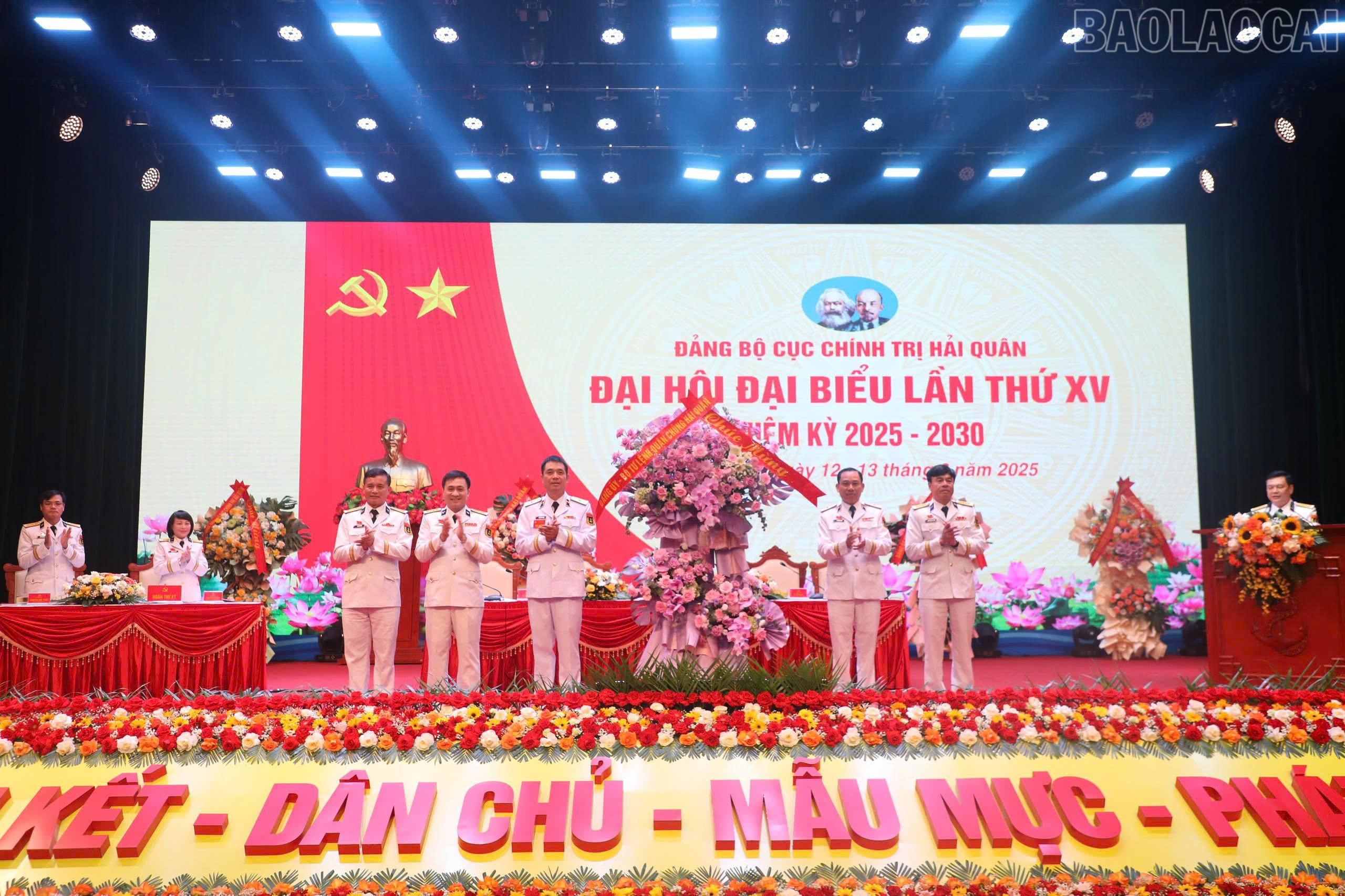 Đại hội được tổ chức với phương châm: "Đoàn kết - Dân chủ - Mẫu mực - Phát triển”. baolaocai-tr_phien-chinh-thuc-2jpg.jpg