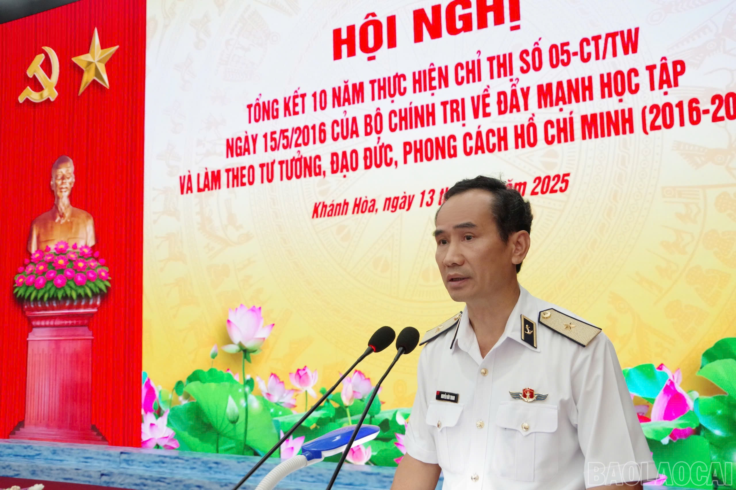 Chuẩn Đô đốc Nguyễn Hữu Thoan phát biểu tại hội nghị. baolaocai-br_hinh-anh-2-chuan-do-doc-nguyen-huu-thoan-phat-bieu-ket-luan-hoi-nghi.jpg