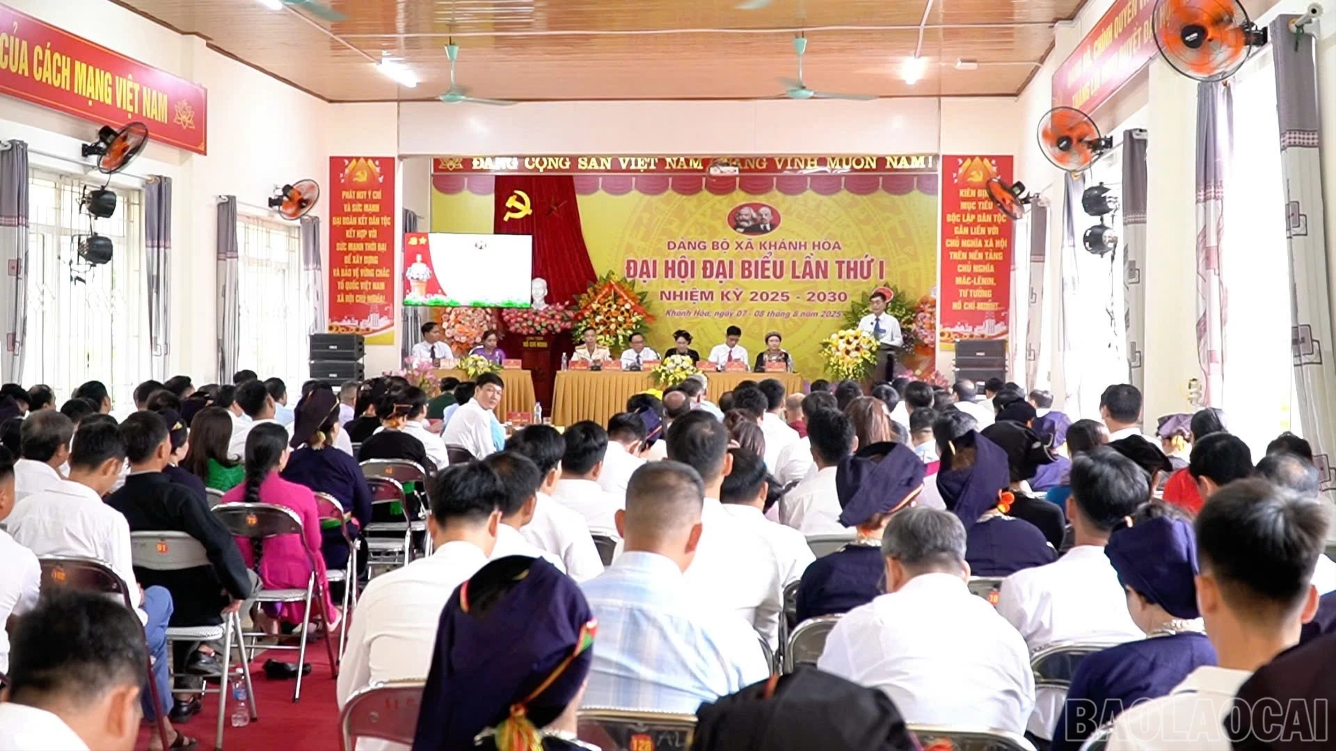 Quang cảnh đại hội.