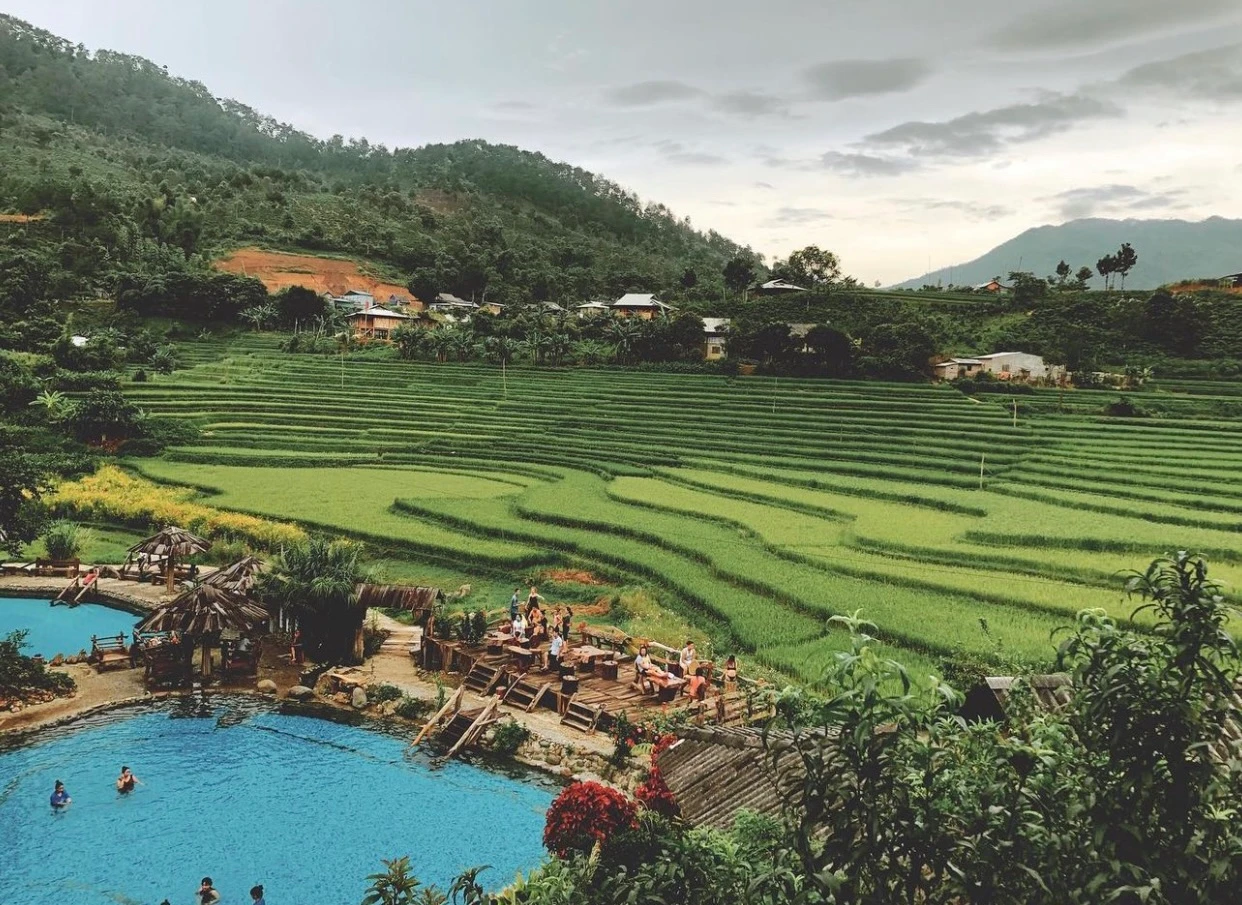 Những suối nước nóng tự nhiên nơi rẻo cao phía Bắc cho người muốn đi du lịch mùa đông ảnh 1