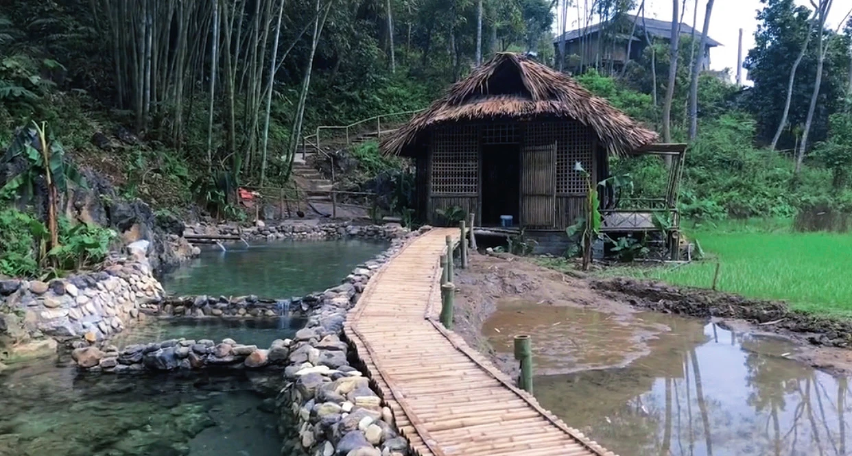 Những suối nước nóng tự nhiên nơi rẻo cao phía Bắc cho người muốn đi du lịch mùa đông ảnh 5