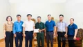 Trao gần 60 suất quà cho người có công, gia đình chính sách trên địa bàn xã Hợp Thành