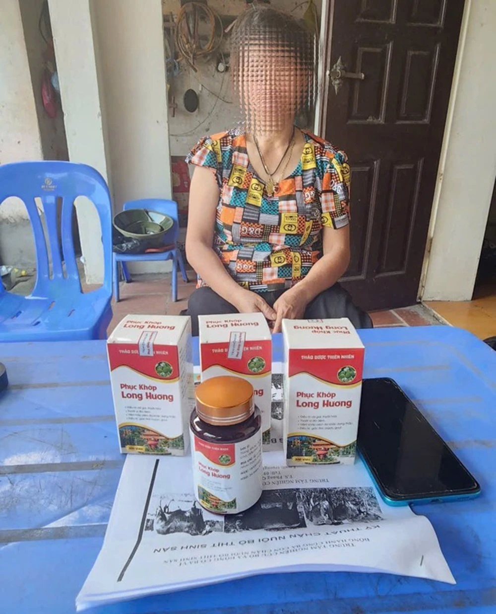 Bóc gỡ đường dây giả danh tu hành để bán thuốc Nam trên mạng xã hội ảnh 3