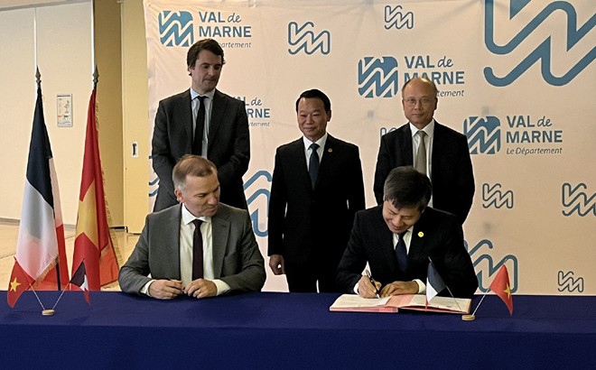 Bí thư Tỉnh ủy Đỗ Đức Duy thăm và làm việc tại Cộng hòa Pháp: “Hình mẫu” của hợp tác địa phương Việt Nam - Pháp ảnh 1 Bí thư Tỉnh ủy Đỗ Đức Duy thăm và làm việc tại Cộng hòa Pháp: “Hình mẫu” của hợp tác địa phương Việt Nam - Pháp ảnh 1