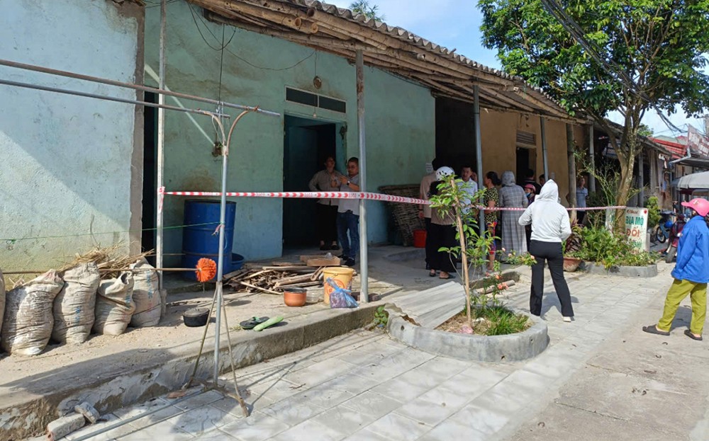 Người dân thành phố Yên Bái khẩn trương ứng phó bão số 3 ảnh 2