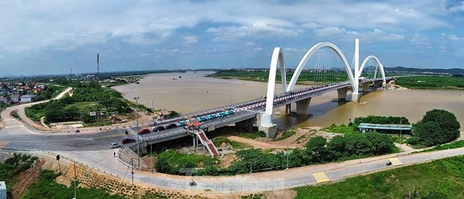 Độc lạ cầu vòm thép cao nhất Việt Nam vừa khánh thành ảnh 7