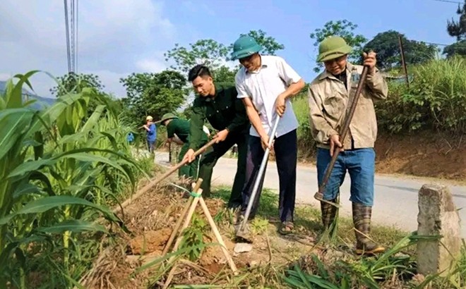 Nêu cao vai trò gương mẫu của người đứng đầu ở Lâm Giang - Bài 1: Dám nghĩ, dám làm, dám chịu trách nhiệm ảnh 1