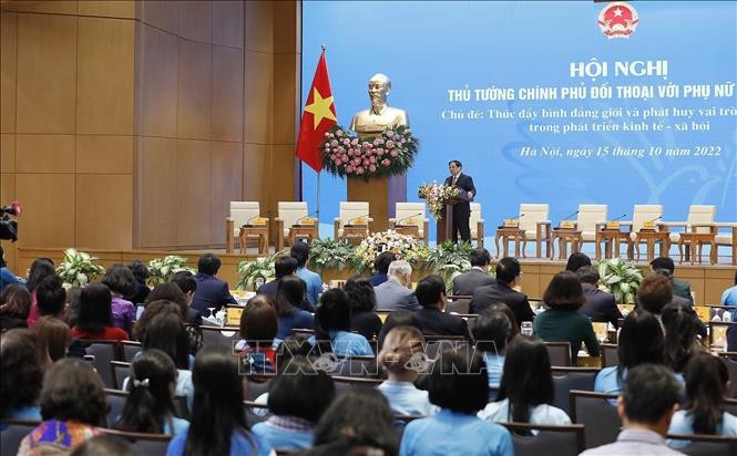 Thủ tướng Phạm Minh Chính đối thoại với phụ nữ ảnh 2 Thủ tướng Phạm Minh Chính đối thoại với phụ nữ ảnh 2