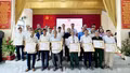 Đảng bộ xã Xuân Ái tổ chức lễ trao Huy hiệu Đảng đợt 19/5