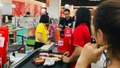 Người Việt mạnh tay chi tiêu khiến tổng bán lẻ và dịch vụ tiêu dùng tăng vọt
