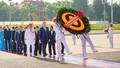 Chủ tịch Quốc hội Trần Thanh Mẫn và Đoàn đại biểu dự Đại hội Đảng bộ Quốc hội vào Lăng viếng Chủ tịch Hồ Chí Minh